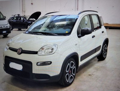 Fiat Panda 1.0 FireFly S&S Hybrid City Life usata