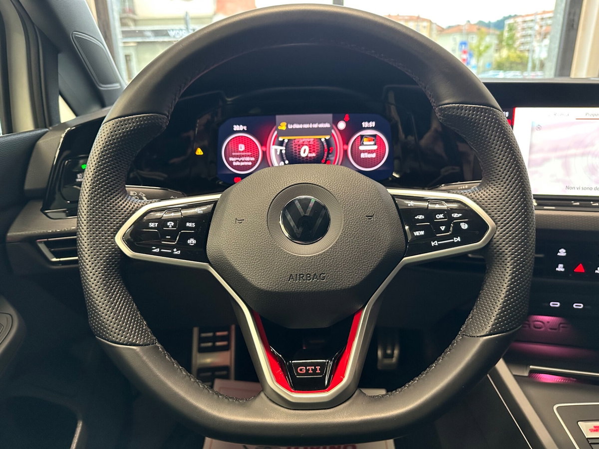 Volkswagen Golf 2.0 TSI GTI DSG (16)