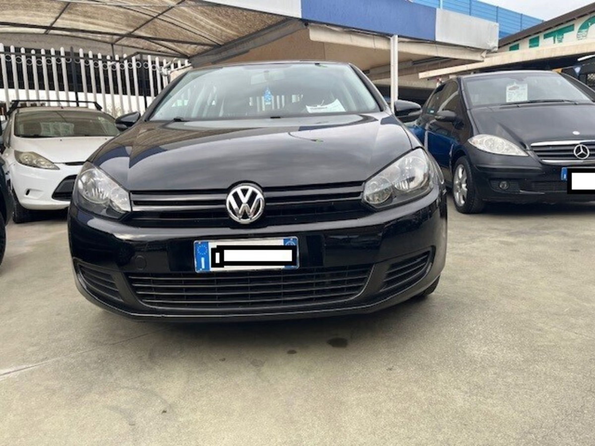 Volkswagen Golf 1.6 TDI DPF 5p. Highline (9)