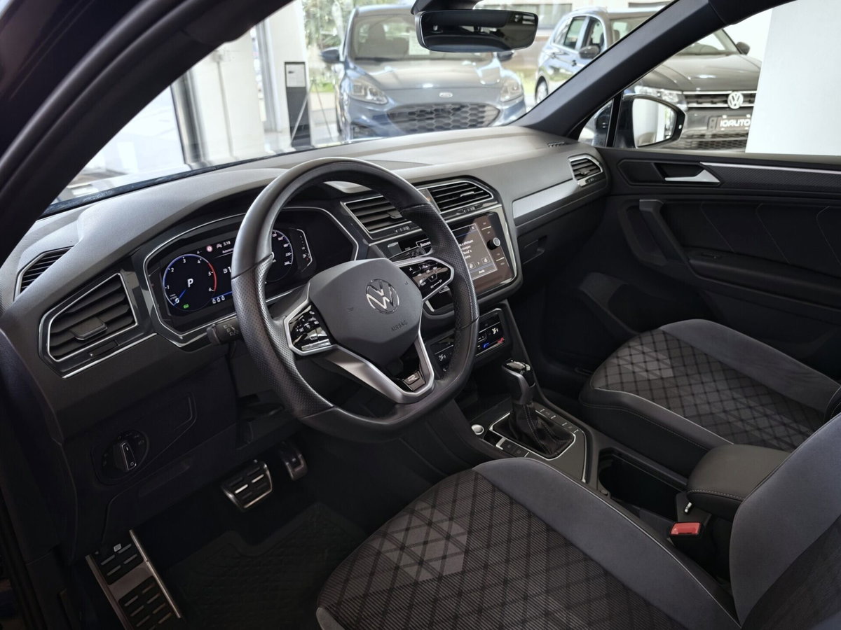 Volkswagen Tiguan 2.0 TDI 150 CV SCR DSG 4MOTION R-Line (12)