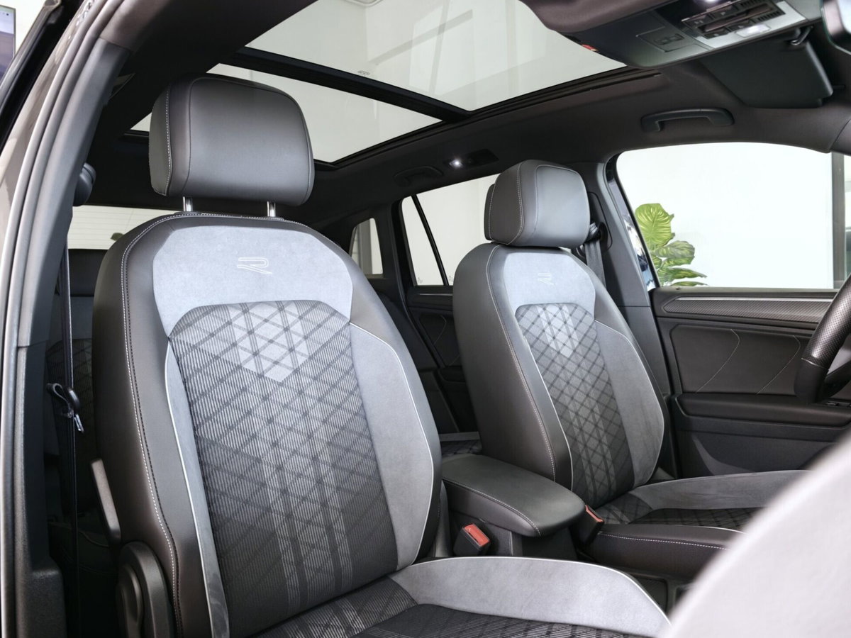 Volkswagen Tiguan 2.0 TDI 150 CV SCR DSG 4MOTION R-Line (19)