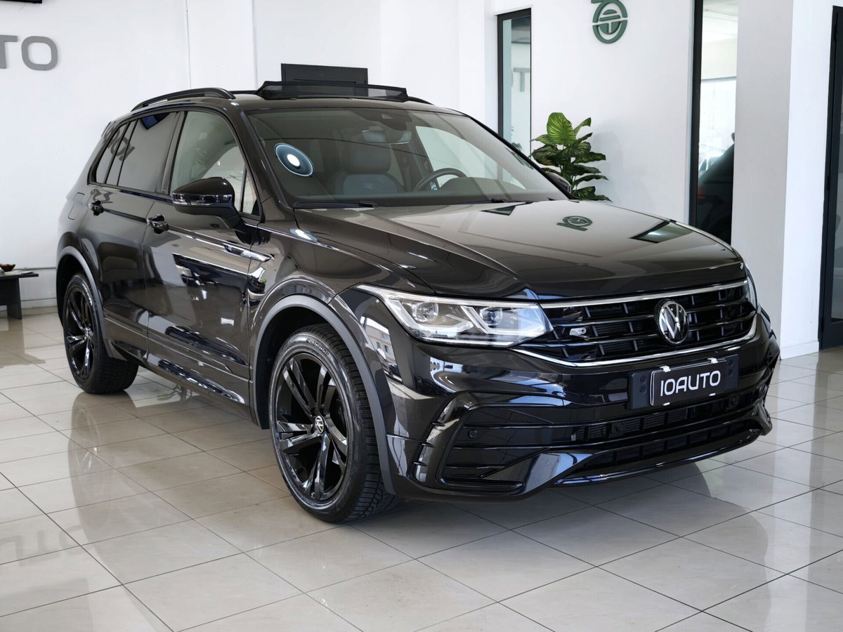 Volkswagen Tiguan 2.0 TDI 150 CV SCR DSG 4MOTION R-Line (2)