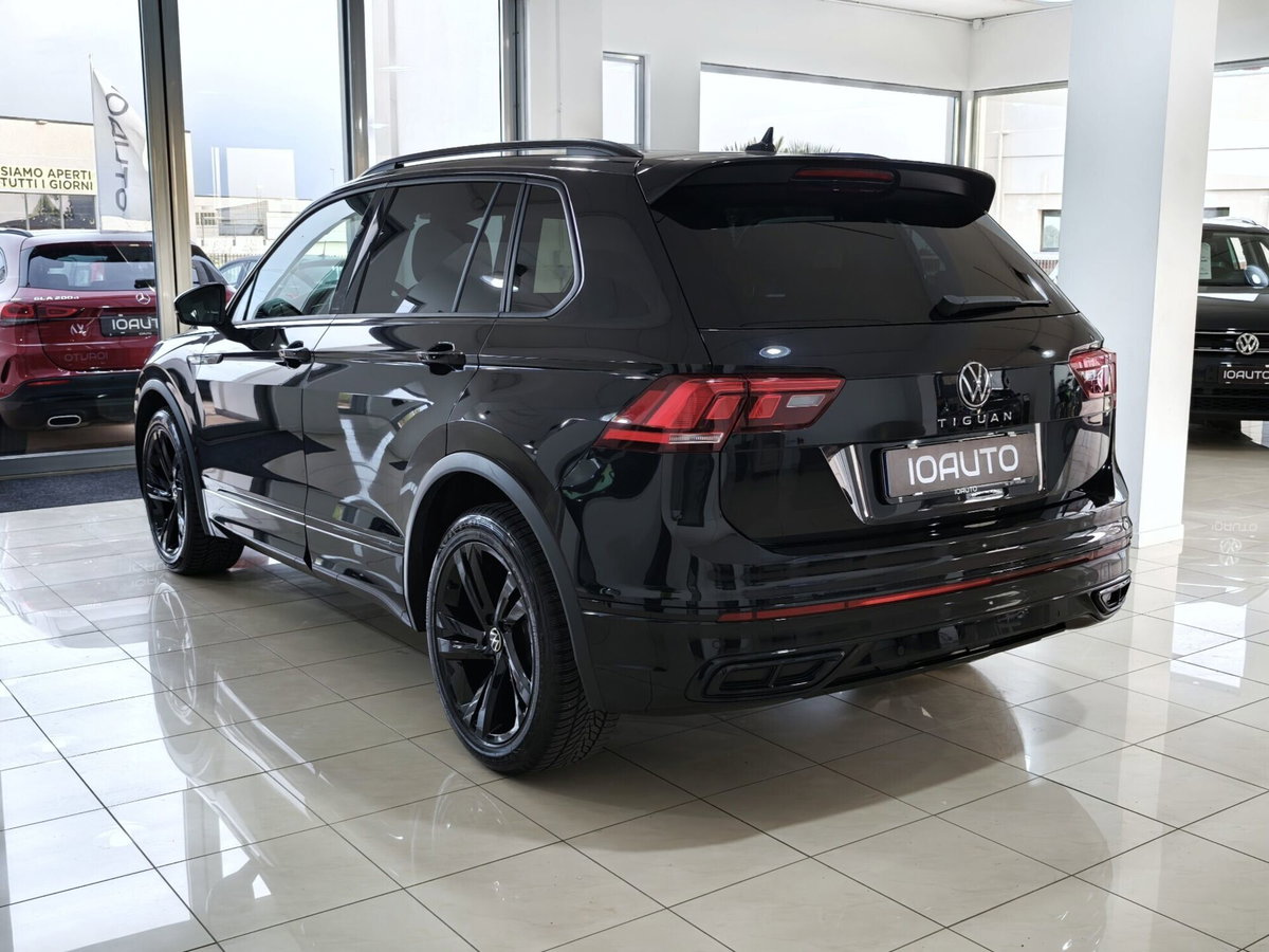 Volkswagen Tiguan 2.0 TDI 150 CV SCR DSG 4MOTION R-Line (4)