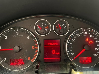 Audi A3 2.0 TDI F.AP. Ambiente (9)