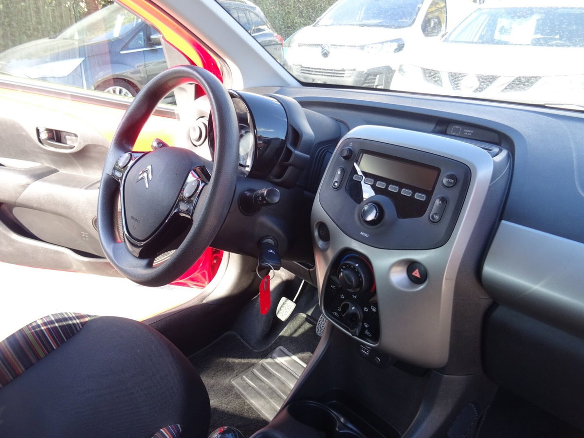Citroen C1 C1 VTi 68 3 porte Live (13)