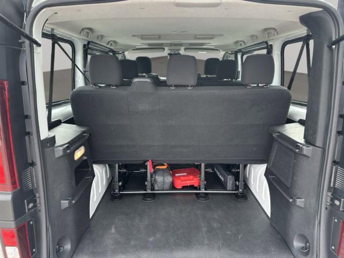Nissan Primastar 2.0 dCi 150CV Aut PC-TN Bus (14)