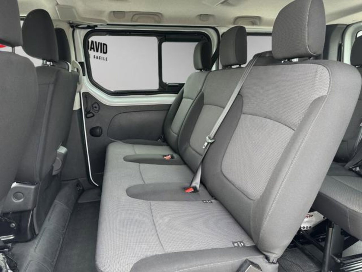 Nissan Primastar 2.0 dCi 150CV Aut PC-TN Bus (7)