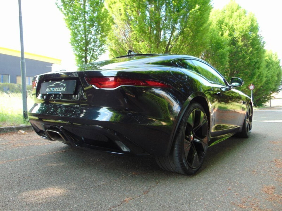 Jaguar F-Type Coupé 2.0 aut. Coupé R-Dynamic Black (10)