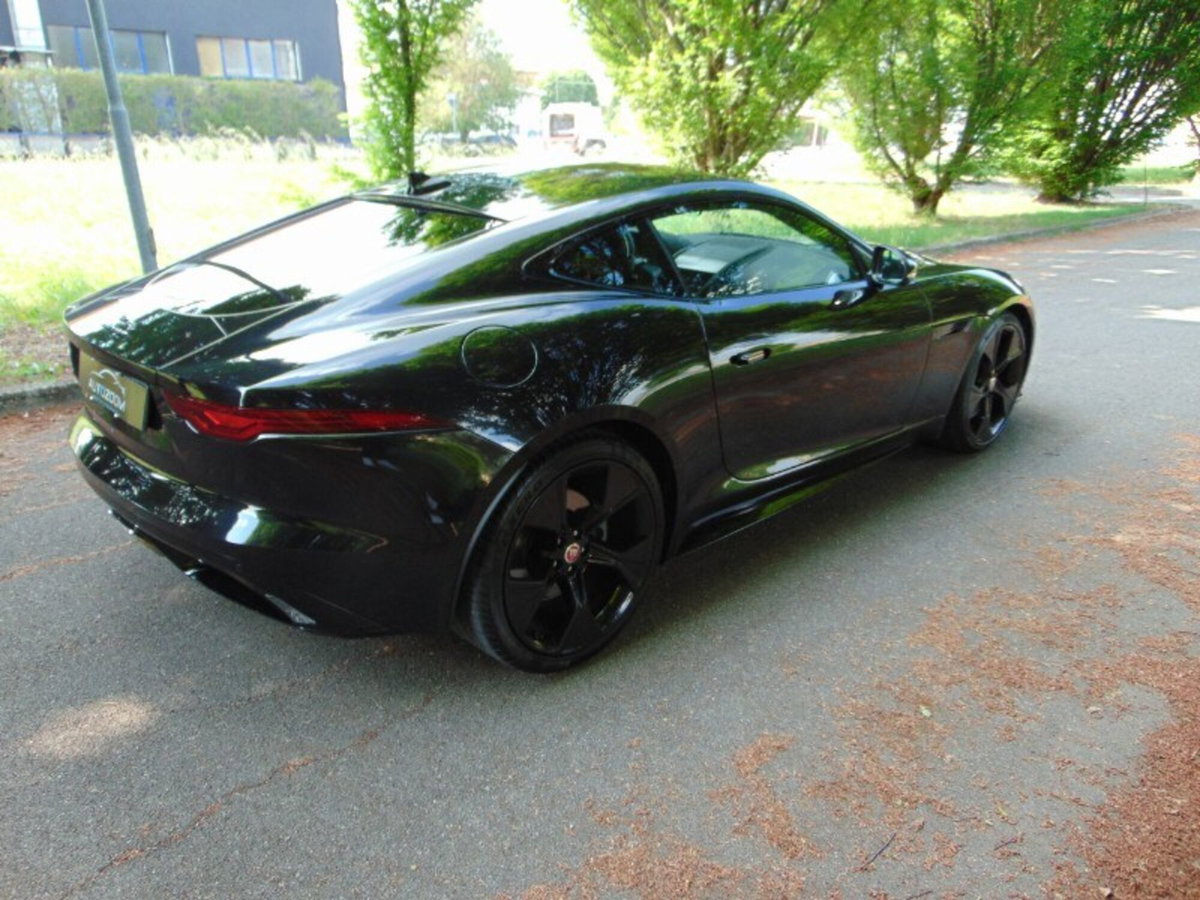 Jaguar F-Type Coupé 2.0 aut. Coupé R-Dynamic Black (11)