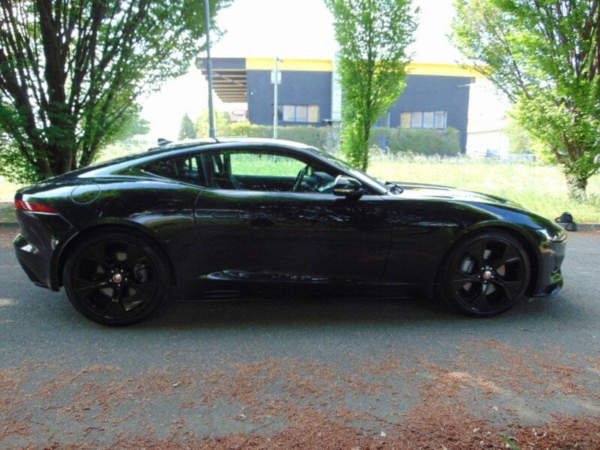 Jaguar F-Type Coupé 2.0 aut. Coupé R-Dynamic Black (12)