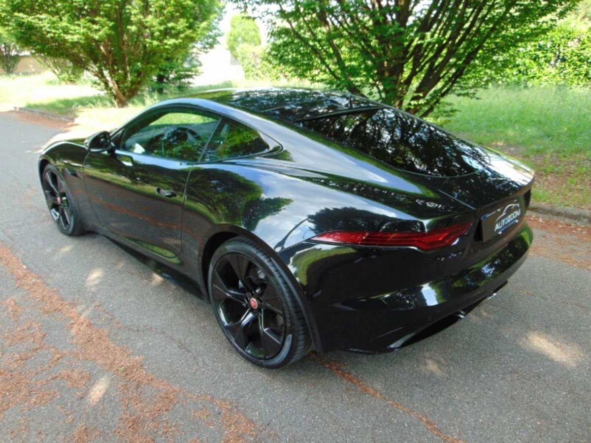Jaguar F-Type Coupé 2.0 aut. Coupé R-Dynamic Black (5)