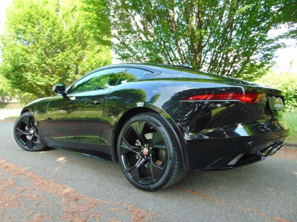 Jaguar F-Type Coupé 2.0 aut. Coupé R-Dynamic Black (6)