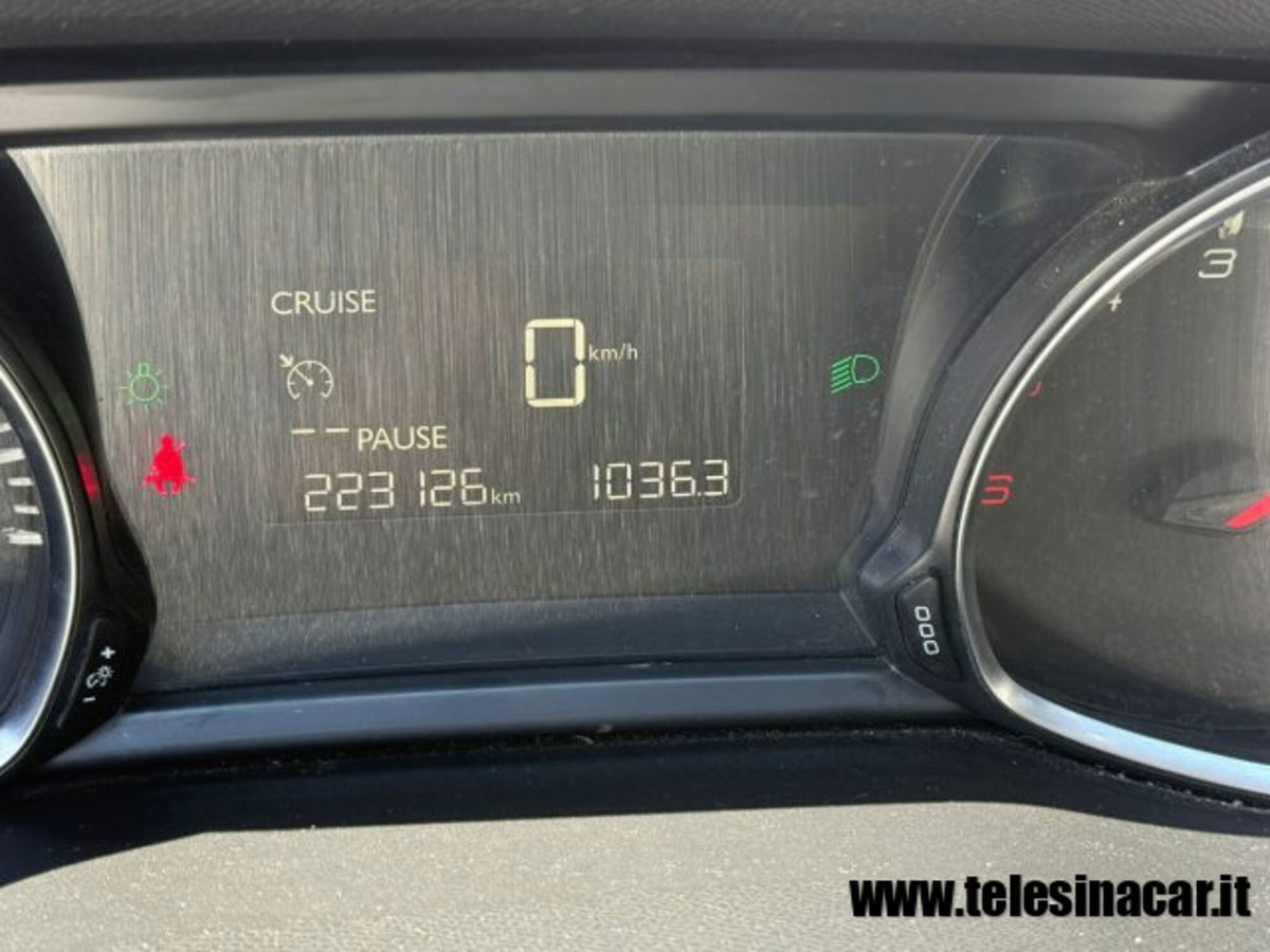 Peugeot 308 SW BlueHDi 120 S&S Business (12)