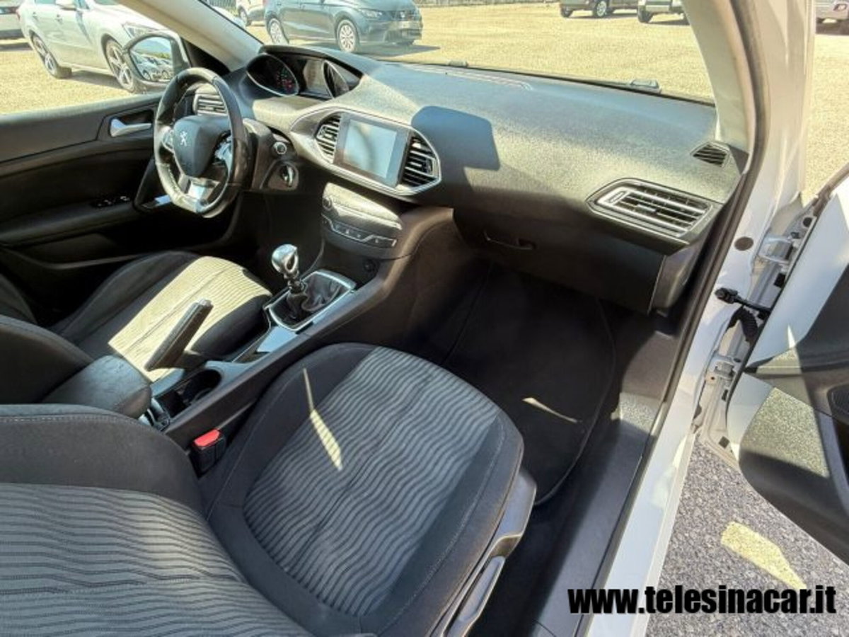 Peugeot 308 SW BlueHDi 120 S&S Business (19)