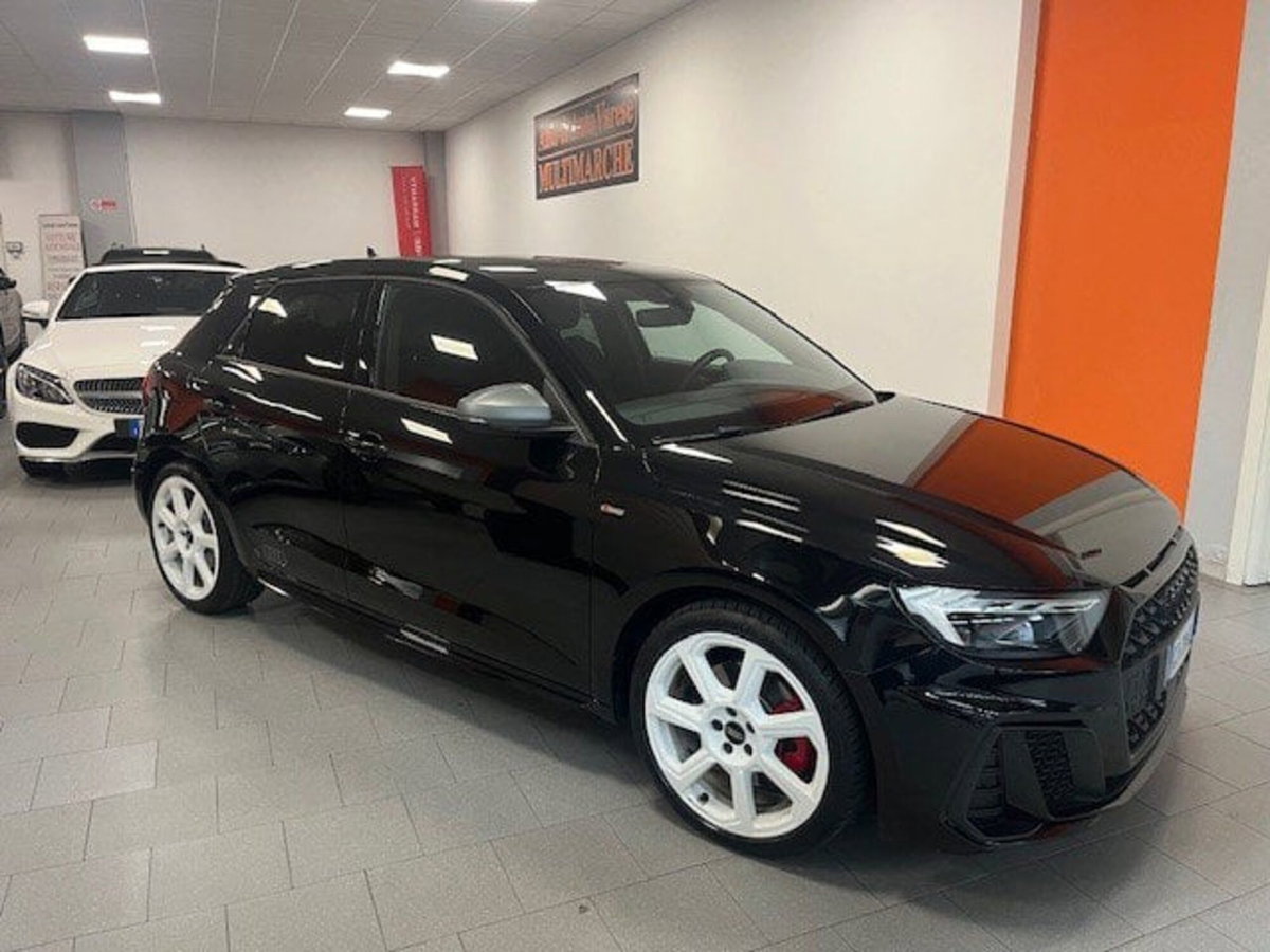 Audi A1 Sportback 40 TFSI S tronic S line edition (2)