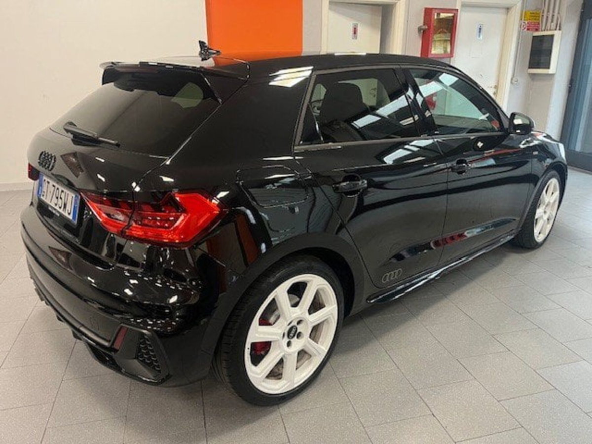 Audi A1 Sportback 40 TFSI S tronic S line edition (5)
