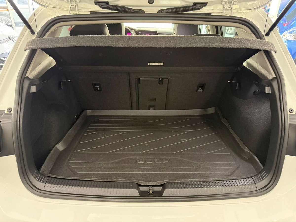 Volkswagen Golf 1.5 TSI EVO ACT Style (9)