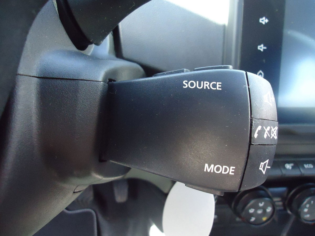 Dacia Duster 1.0 TCe 90 CV 4x2 Expression (14)
