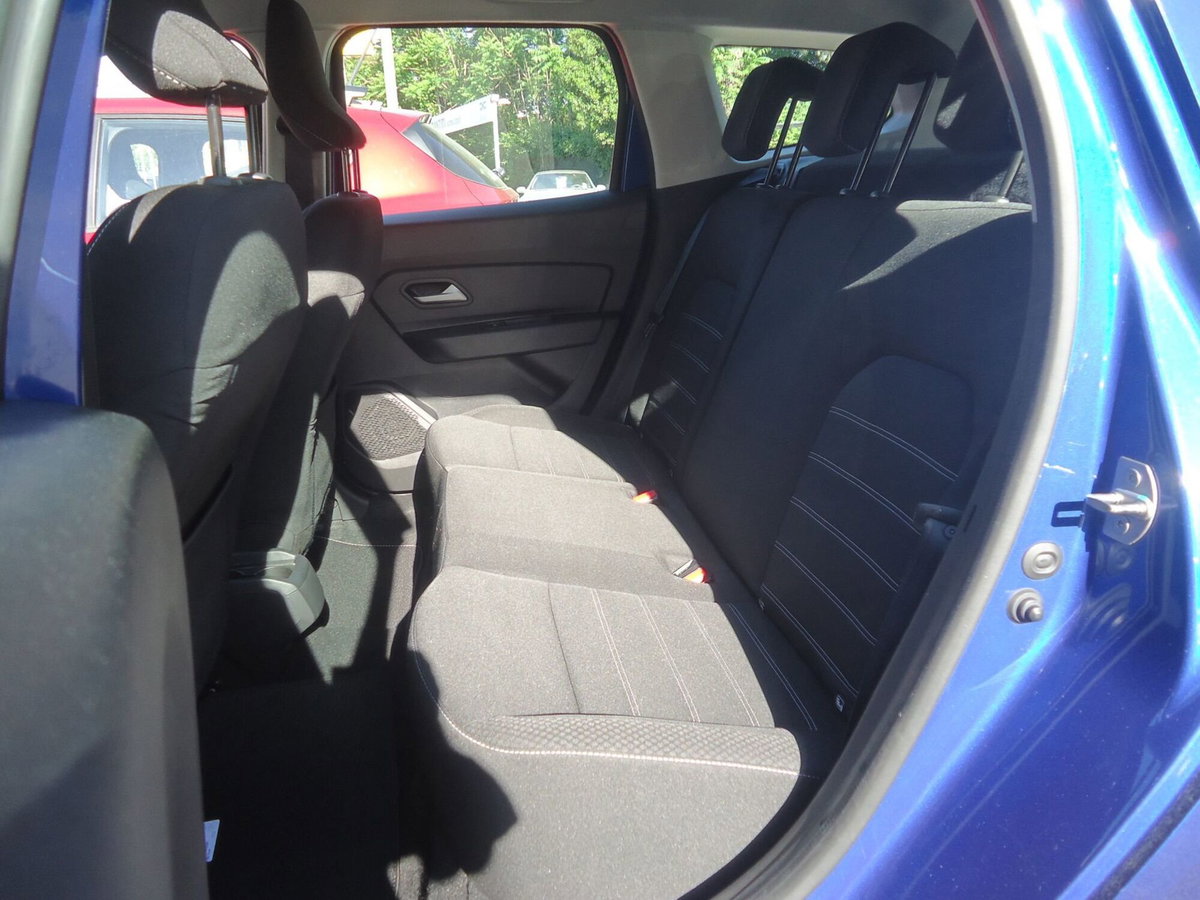 Dacia Duster 1.0 TCe 90 CV 4x2 Expression (7)