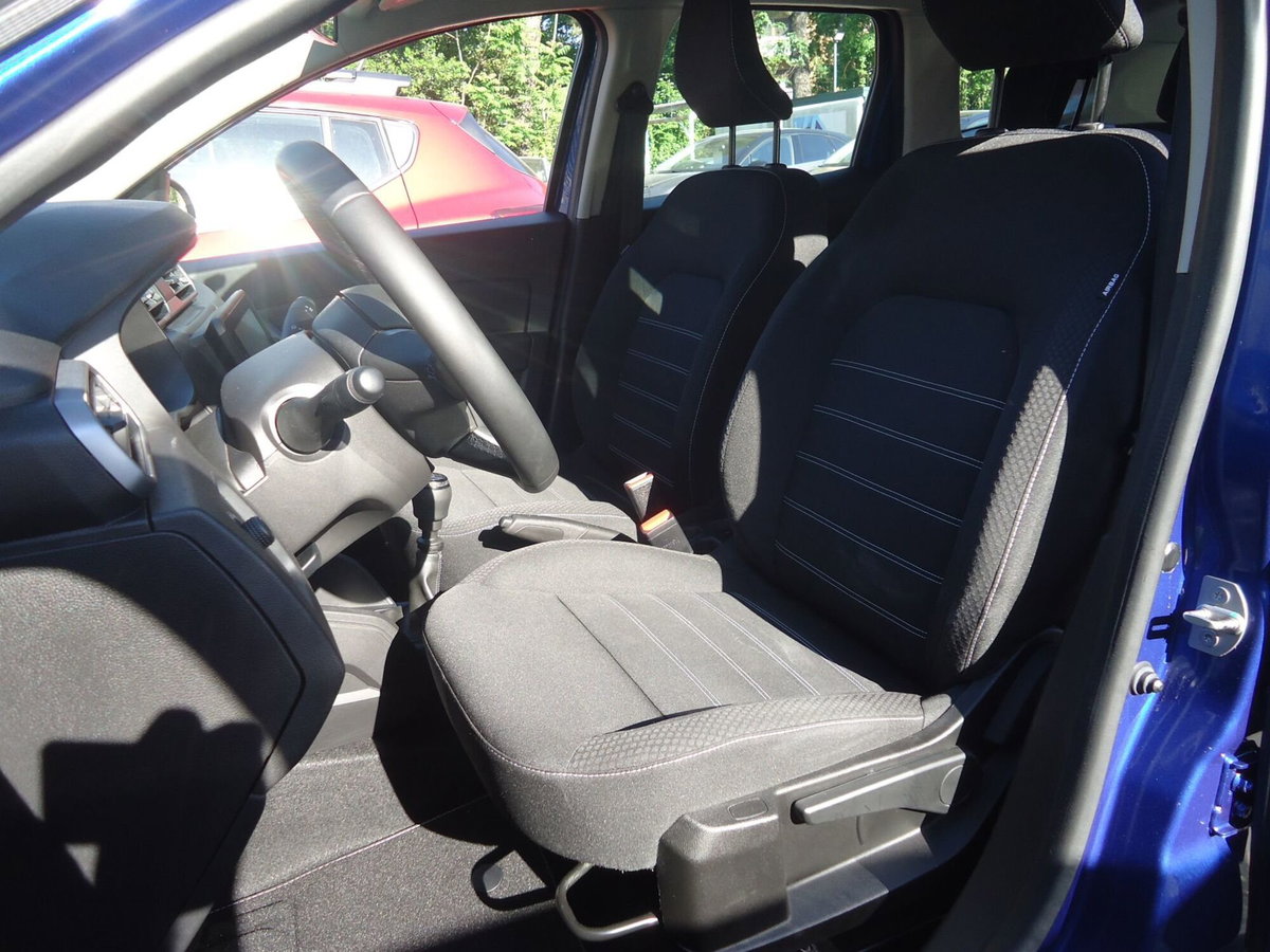Dacia Duster 1.0 TCe 90 CV 4x2 Expression (8)