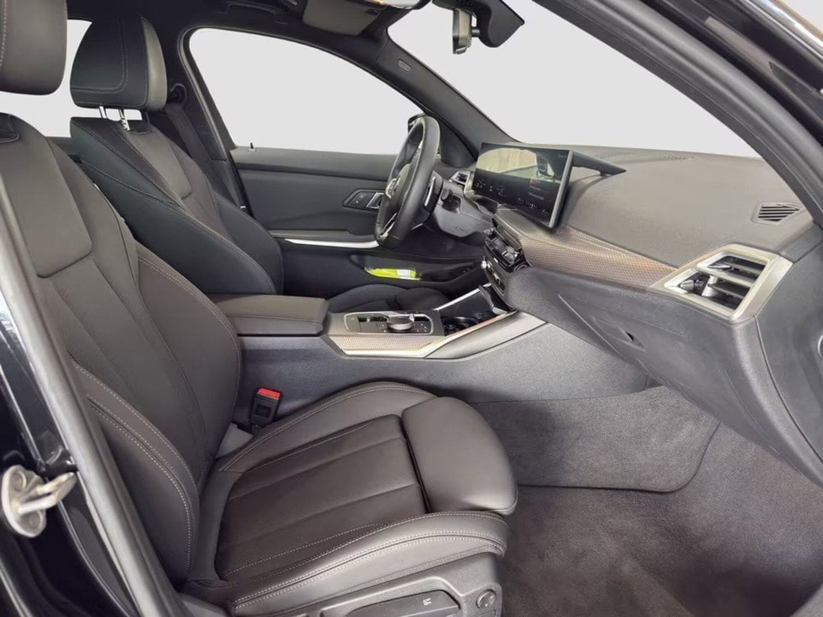 BMW Serie 3 Touring 320d  mhev 48V xdrive MSport auto (11)
