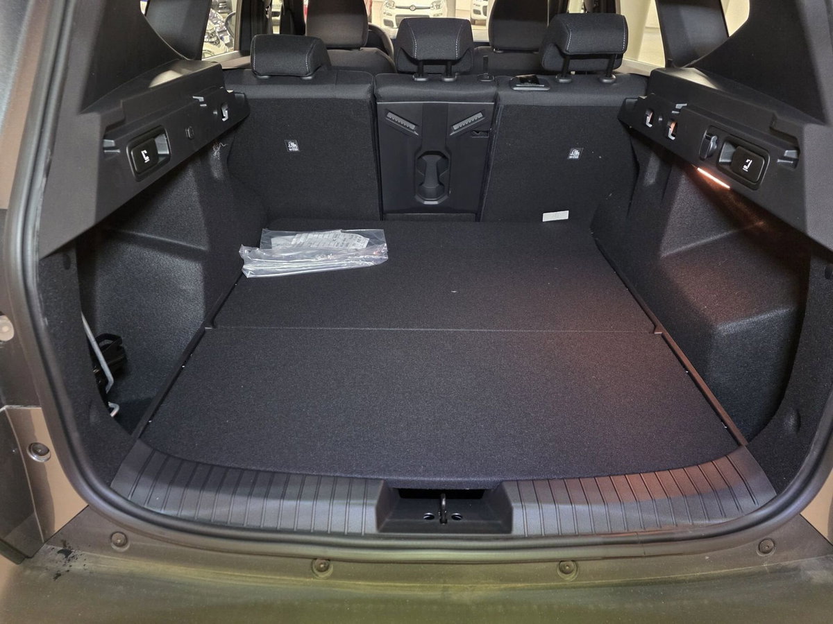 Dacia Bigster 1.8 hybrid Expression 155cv auto (10)