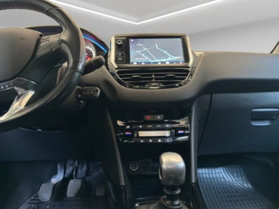 Peugeot 2008 BlueHDi 100 S&S Allure (14)