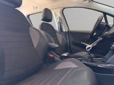 Peugeot 2008 BlueHDi 100 S&S Allure (17)