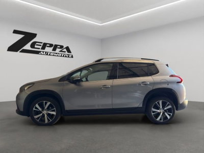 Peugeot 2008 BlueHDi 100 S&S Allure (2)