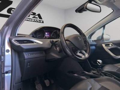 Peugeot 2008 BlueHDi 100 S&S Allure (8)