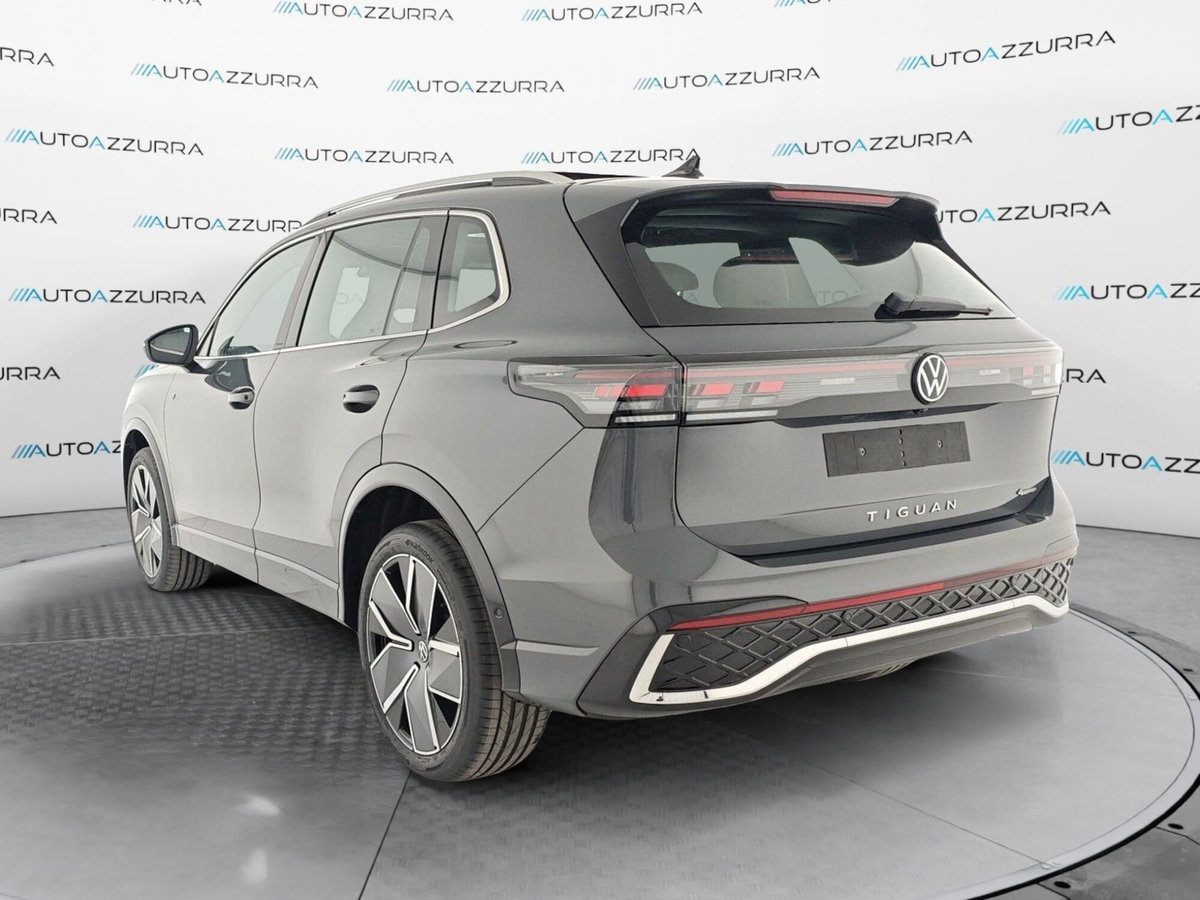 Volkswagen Tiguan 2.0 tdi R-Line 4motion 193cv dsg (4)