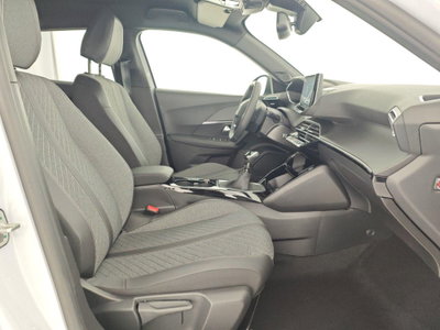 Peugeot 2008 PureTech 100 S&S Allure (14)
