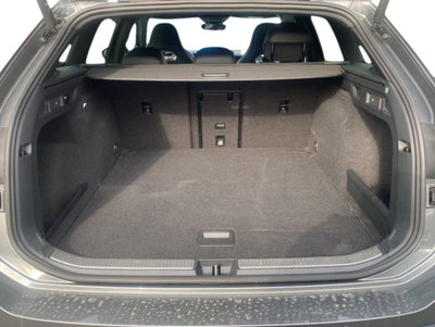 Volkswagen Passat 2.0 tdi scr R-Line 150cv dsg (9)