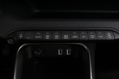 Jeep Avenger 1.2 turbo Altitude fwd 100cv (6)