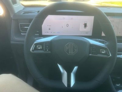 Mg HS 1.5 hybrid+ Luxury auto (10)