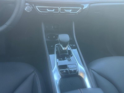 Mg HS 1.5 hybrid+ Luxury auto (11)