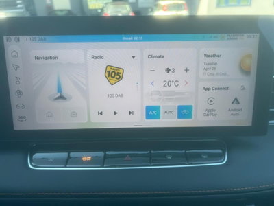 Mg HS 1.5 hybrid+ Luxury auto (14)