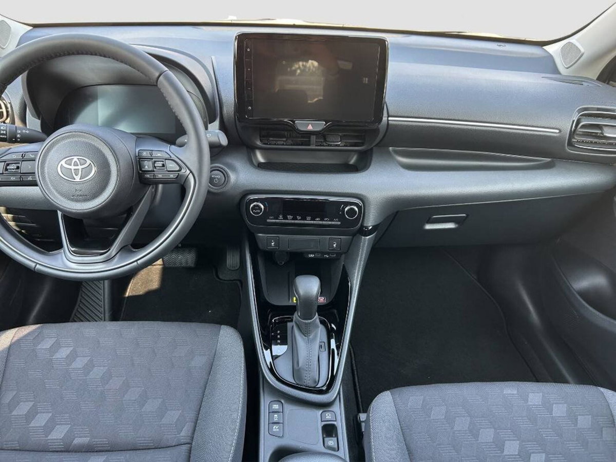 Toyota Yaris 1.5 Hybrid 5 porte Trend (14)
