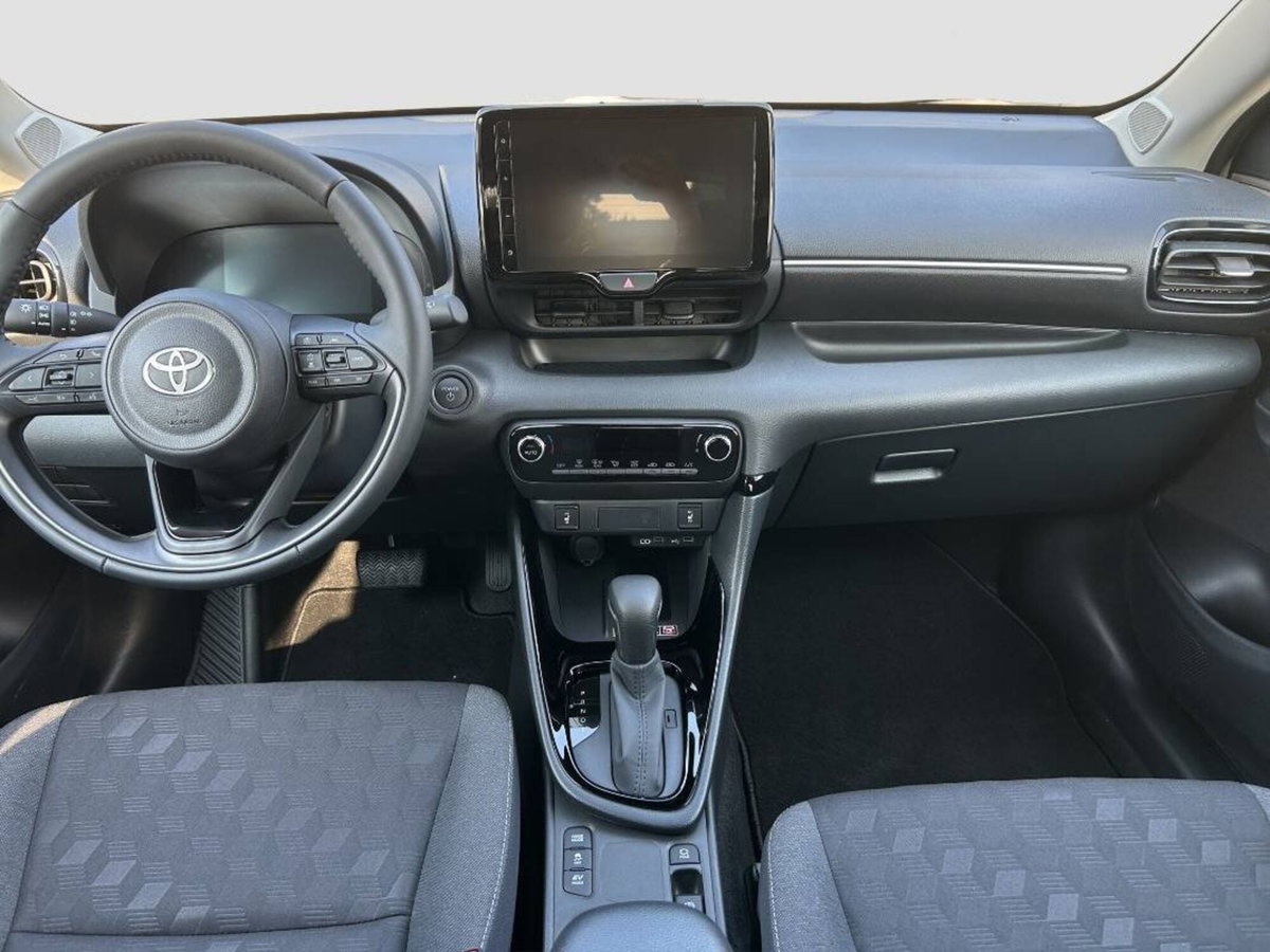 Toyota Yaris 1.5 Hybrid 5 porte Trend (19)