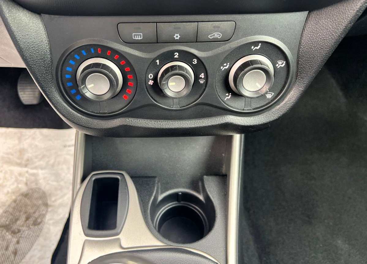 Alfa Romeo MiTo 1.4 70 CV 8V Progression (13)