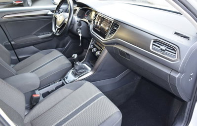 Volkswagen T-Roc 1.0 tsi Style 115cv (11)