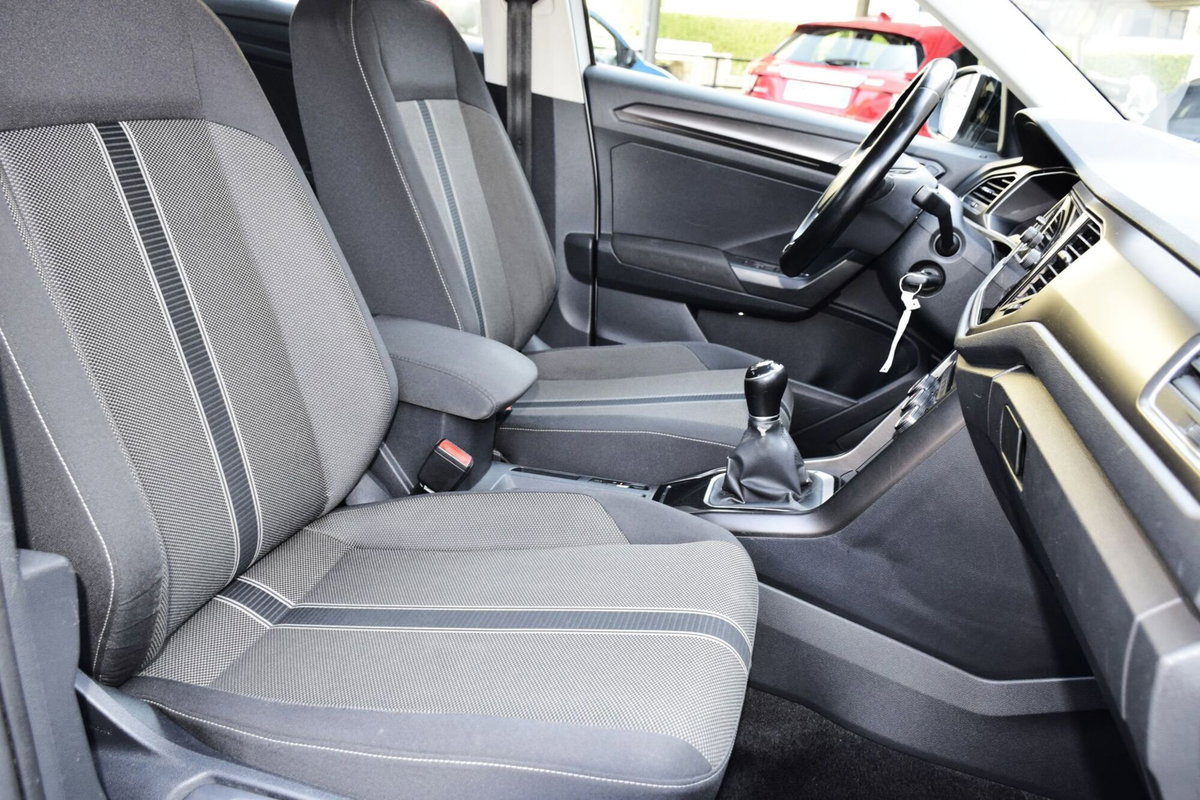 Volkswagen T-Roc 1.0 tsi Style 115cv (12)
