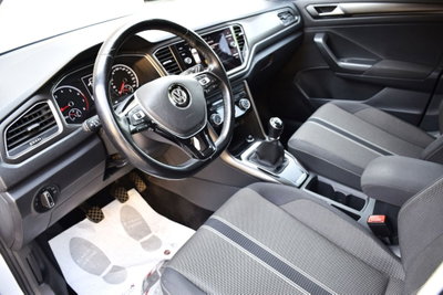 Volkswagen T-Roc 1.0 tsi Style 115cv (16)