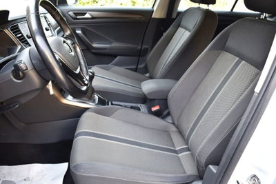 Volkswagen T-Roc 1.0 tsi Style 115cv (17)