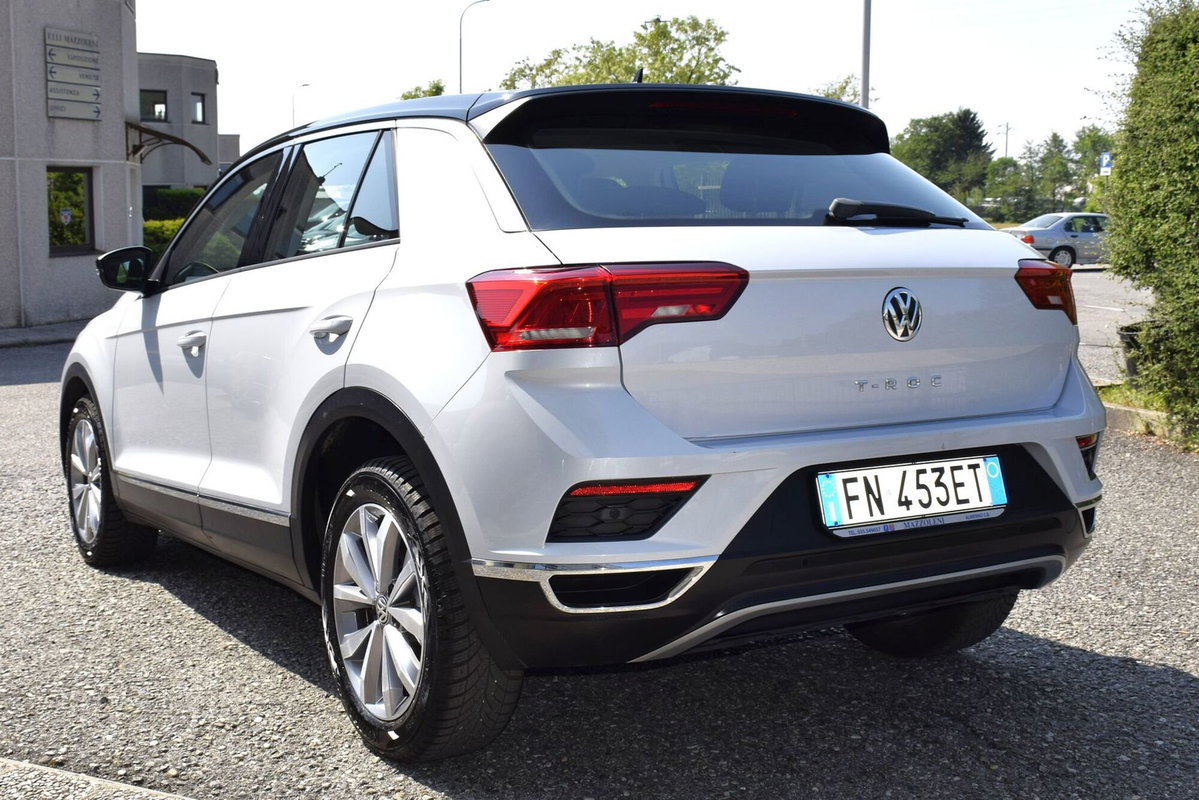 Volkswagen T-Roc 1.0 tsi Style 115cv (8)