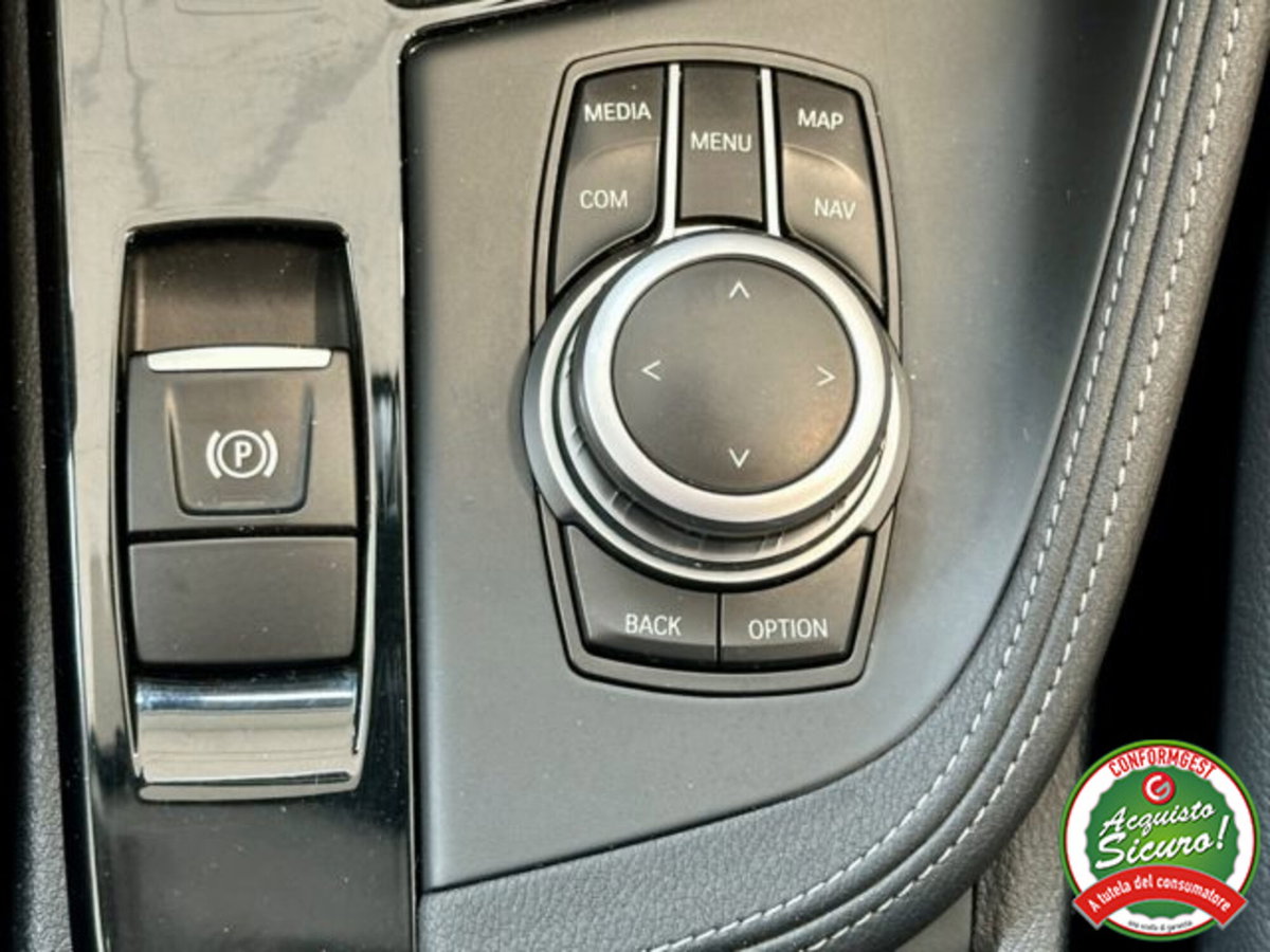 BMW X1 sDrive18d xLine Plus (15)