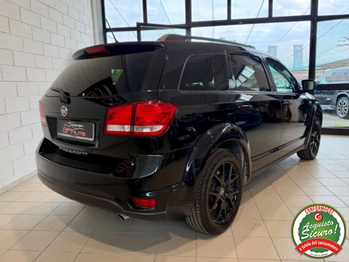 Fiat Freemont 2.0 Mjt 170 CV 4x4 Automatica Black Code (4)