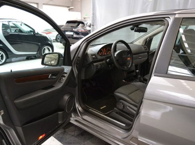 Mercedes-Benz Classe A 160 BlueEFFICIENCY Style (2)