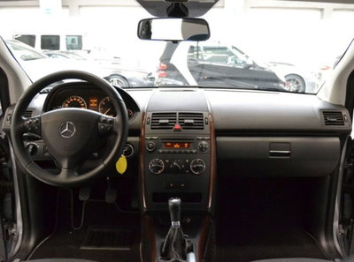 Mercedes-Benz Classe A 160 BlueEFFICIENCY Style (5)