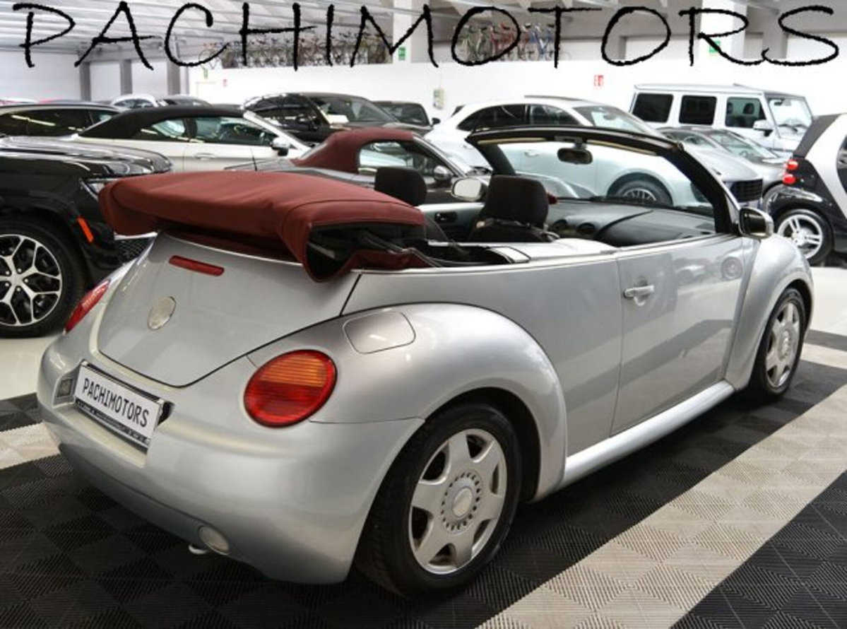 Volkswagen New Beetle Cabrio 16V (11)